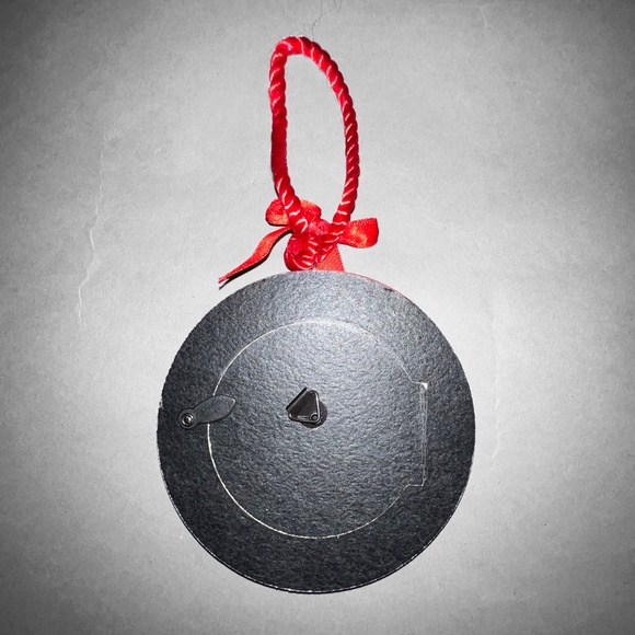 Set of 2 Red Photo Frame Christmas Ornaments - Picture 5 of 5